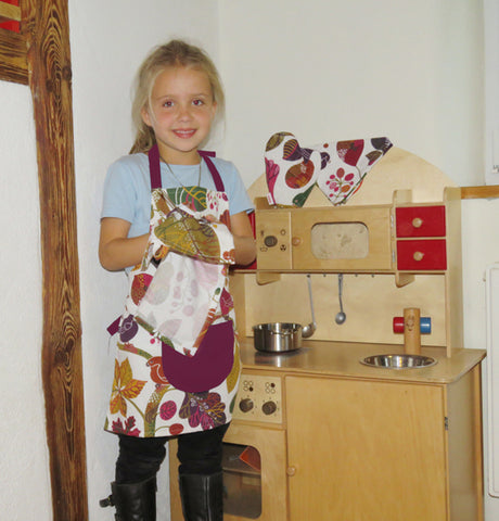 Schürze für Kinder One-Size elfenbein-bunt Baumwolle Kochen, Werken & Basteln beties "Zauberwald"